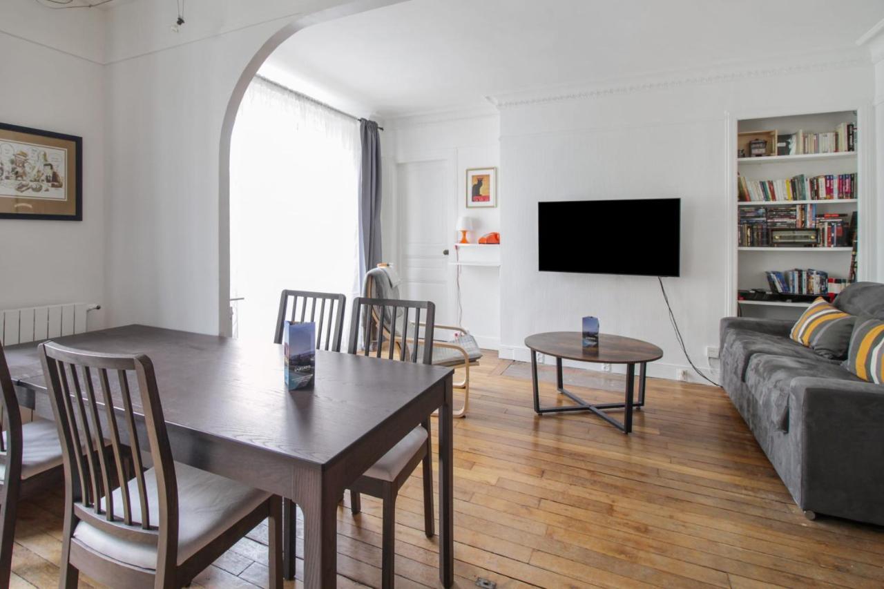 Апартаменты Charming Flat With Balcony In The Centre Of Paris - Welkeys Экстерьер фото