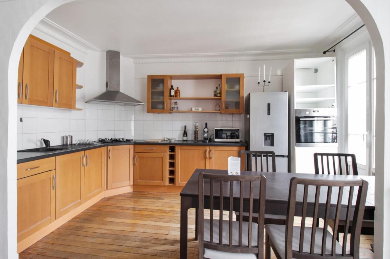 Апартаменты Charming Flat With Balcony In The Centre Of Paris - Welkeys Экстерьер фото